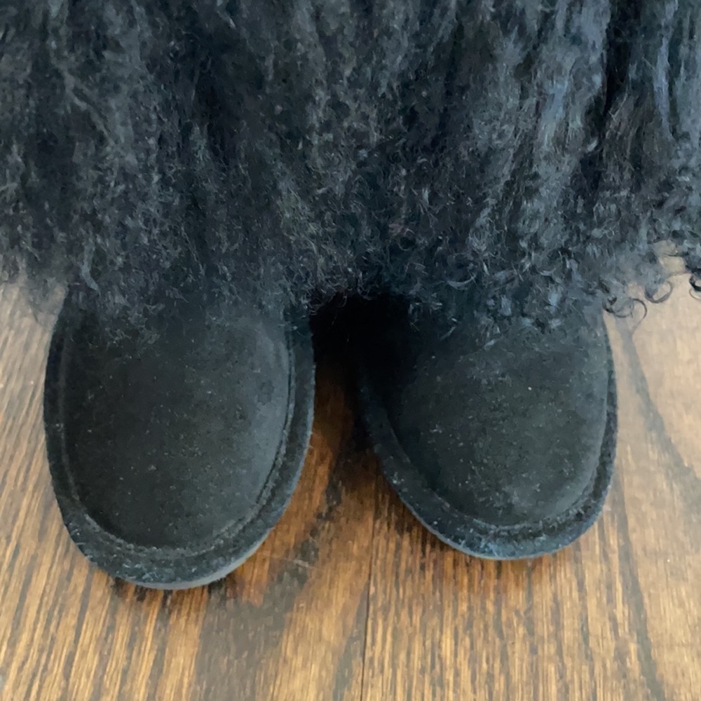 Bearpaw Girls Black Lamb Fur Boo Boots size 1 - Picture 6 of 8